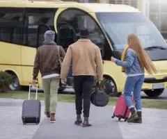Автобус для группы туристов